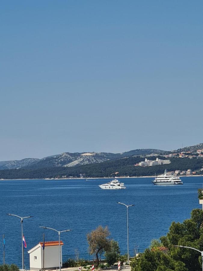 Modern Apartment Near The Sea-Mise Trogir Eksteriør bilde
