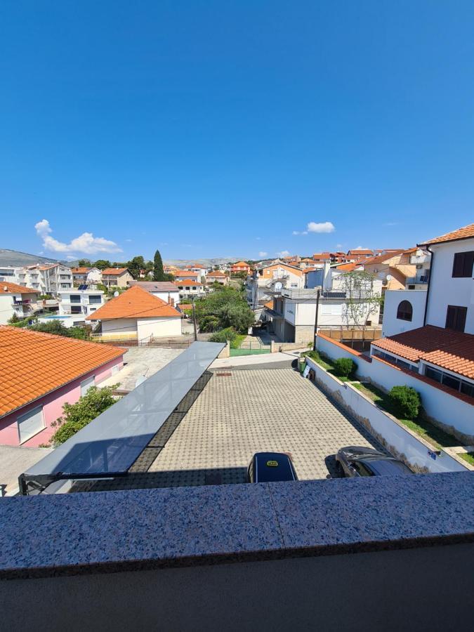 Modern Apartment Near The Sea-Mise Trogir Eksteriør bilde