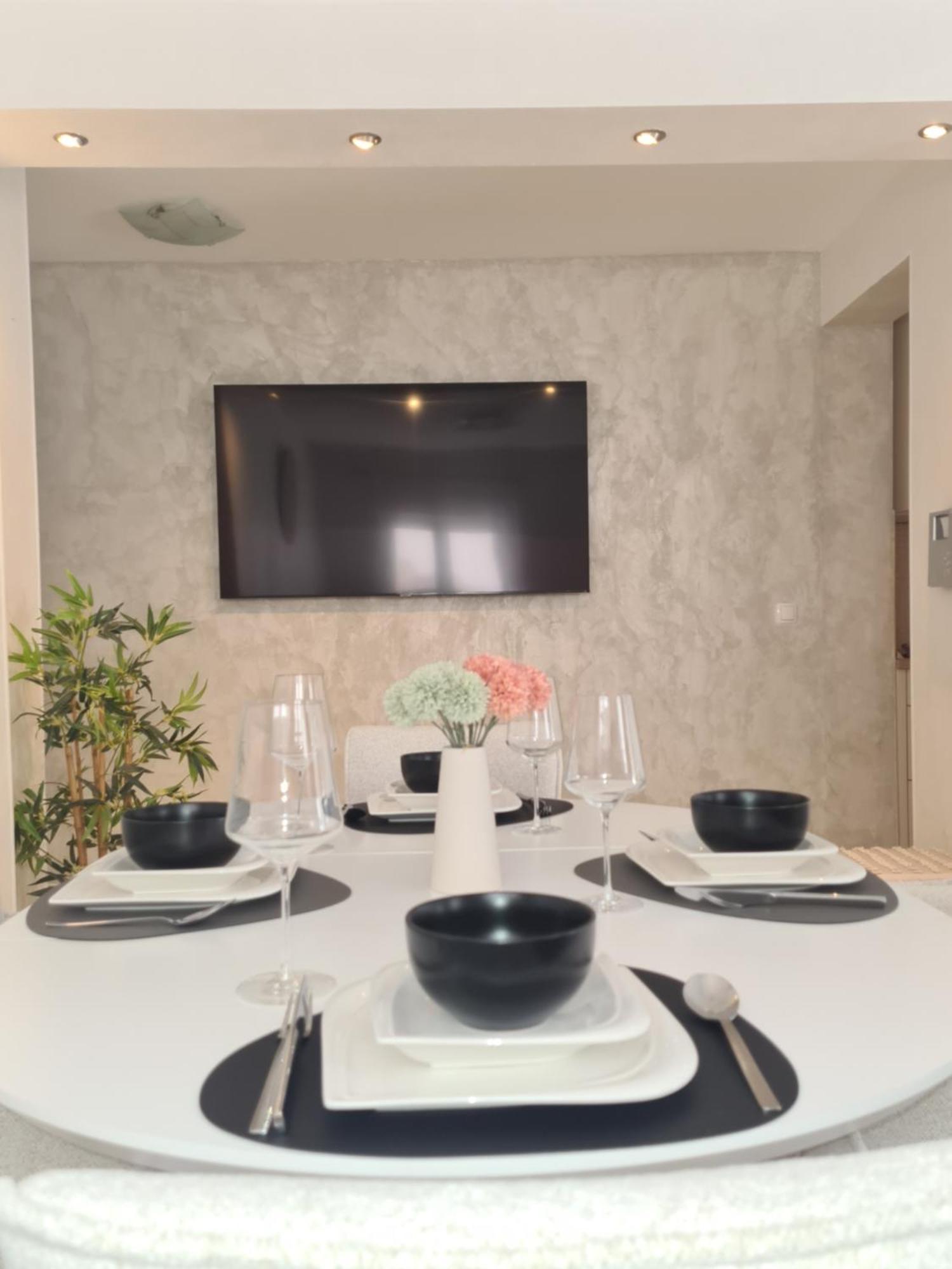 Modern Apartment Near The Sea-Mise Trogir Eksteriør bilde