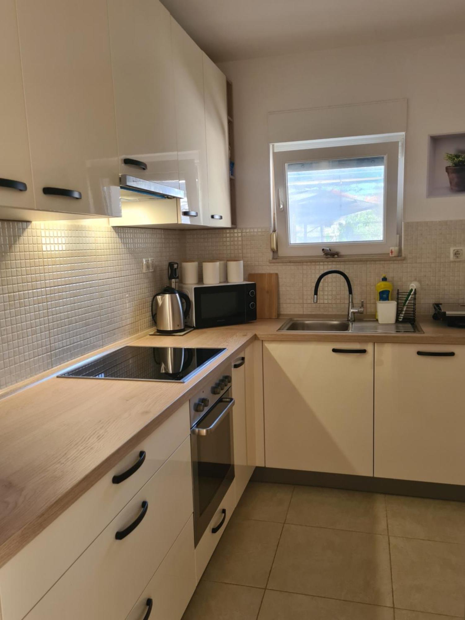 Modern Apartment Near The Sea-Mise Trogir Eksteriør bilde