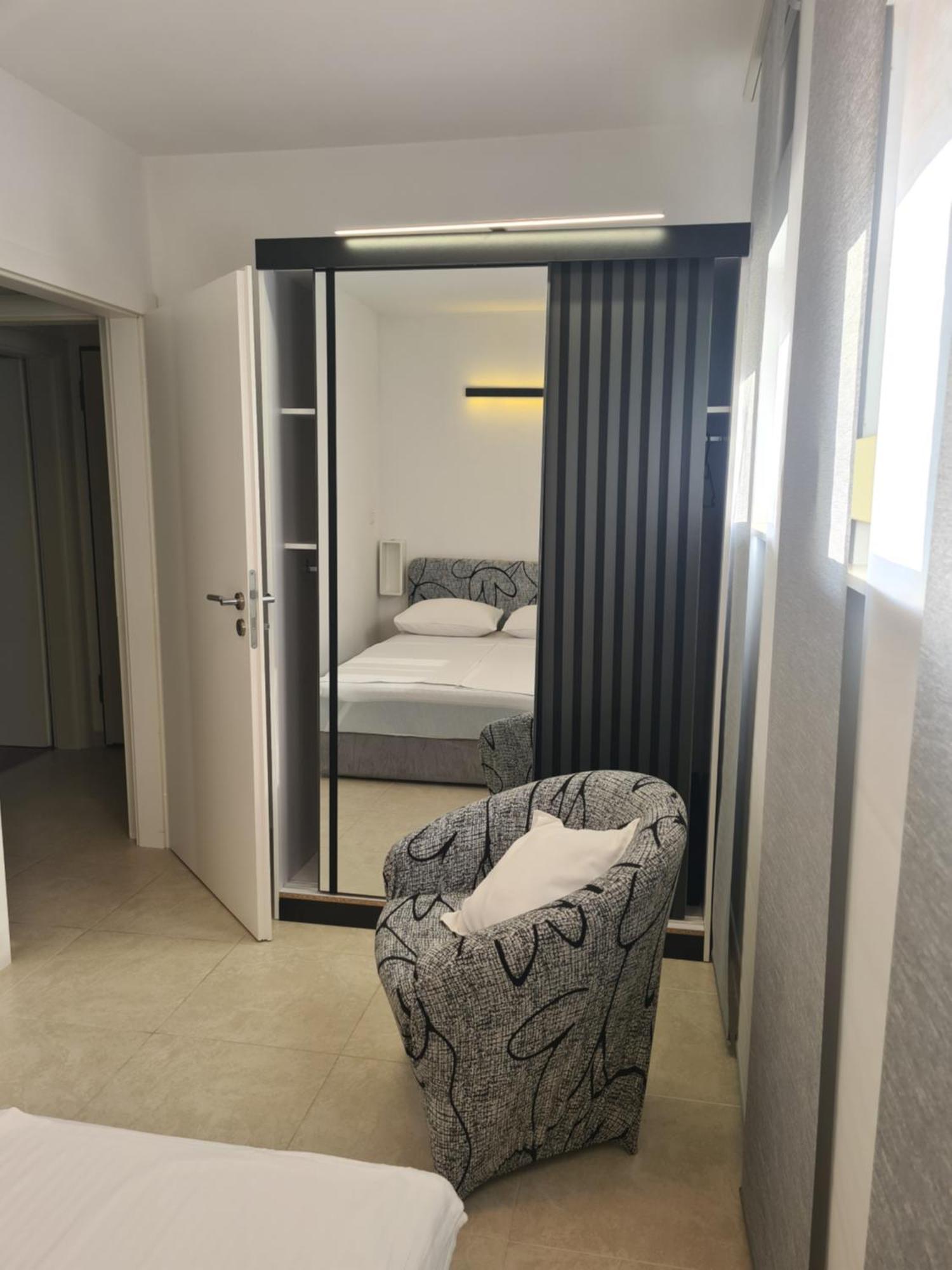 Modern Apartment Near The Sea-Mise Trogir Eksteriør bilde